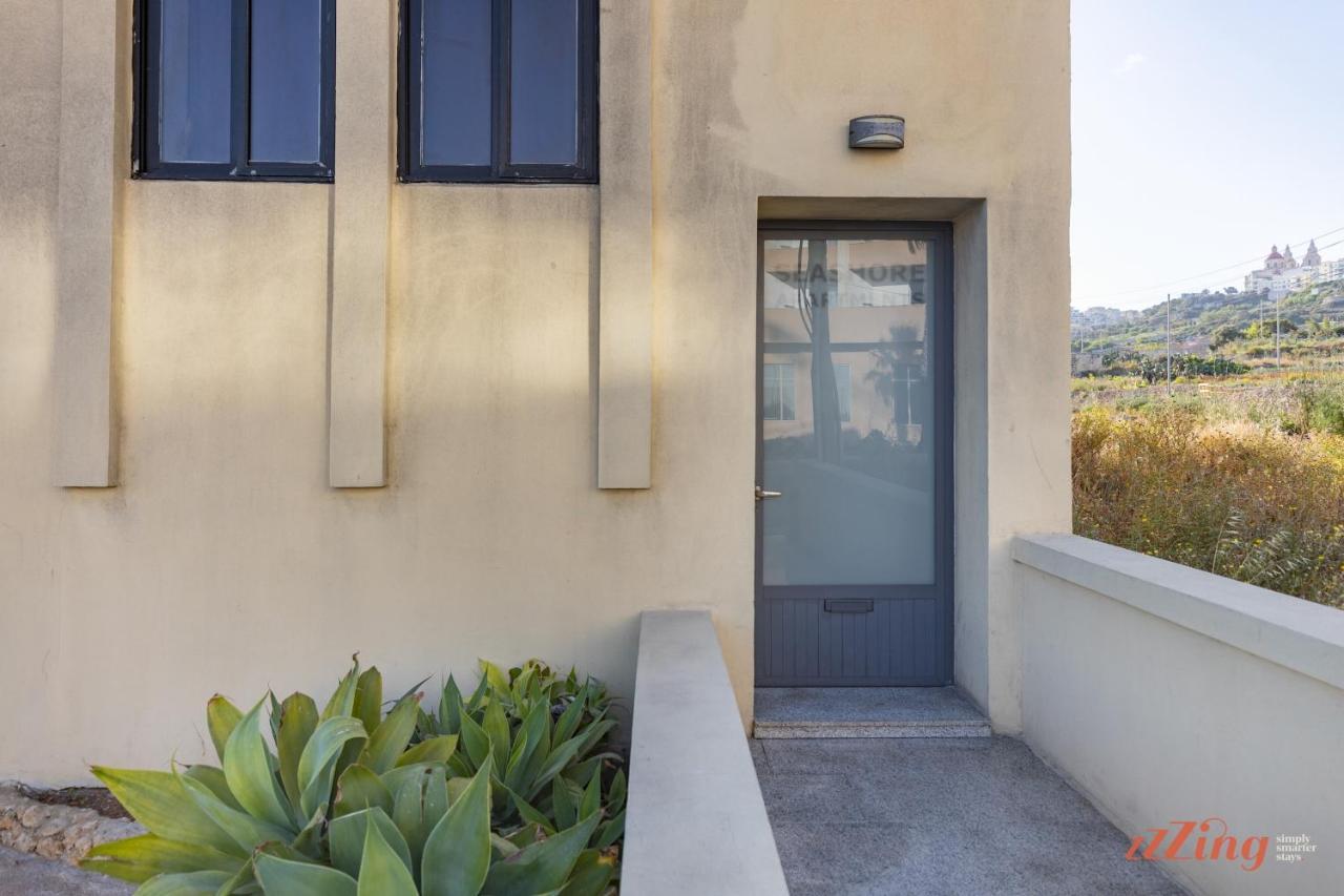 Beachfront 2 Bedroom Holiday Home Is-Sellum Exterior foto